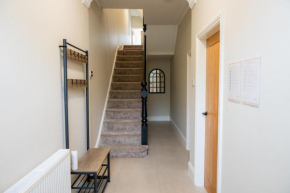 Casa Arkles - next to stadium - free parking